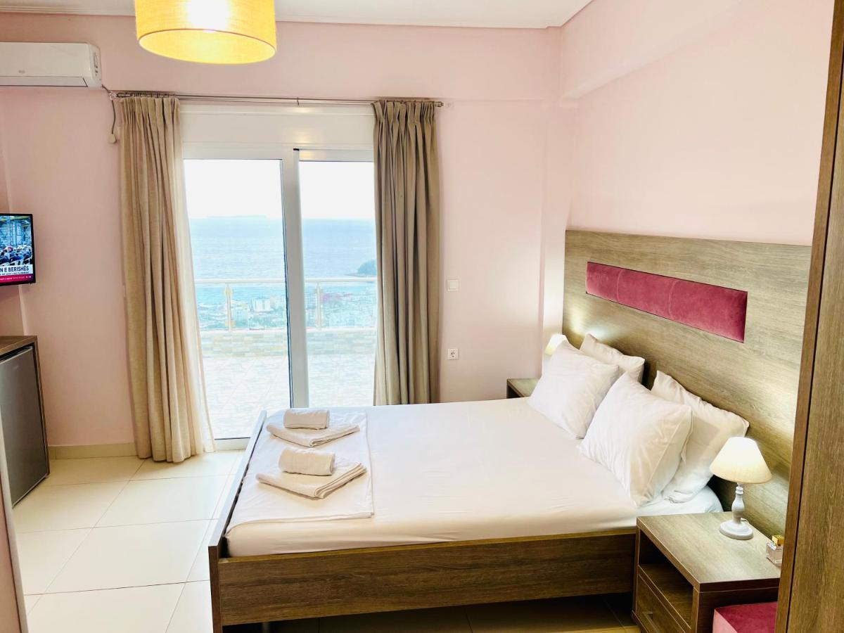 Mistral Inn Himare Exterior foto